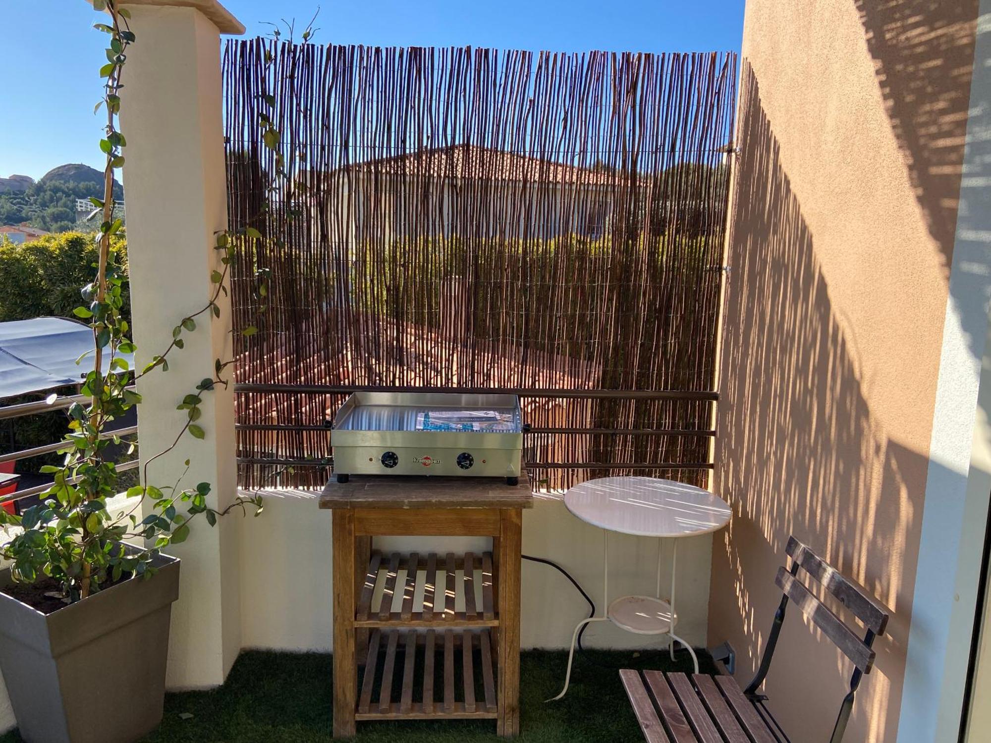 Sublime Logement Avec Vue Mer Et Jacuzzi La Ciotat Eksteriør bilde
