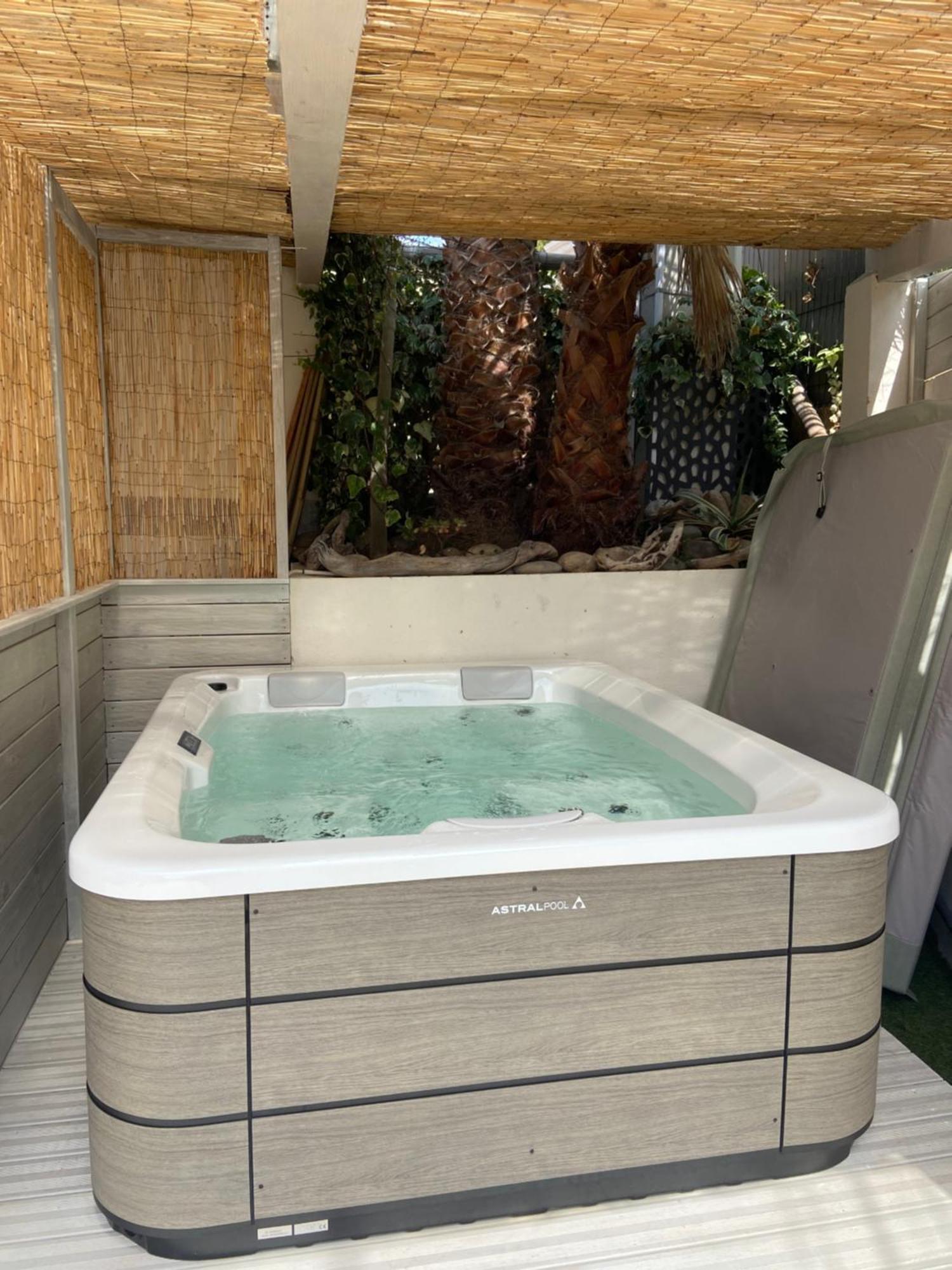 Sublime Logement Avec Vue Mer Et Jacuzzi La Ciotat Eksteriør bilde