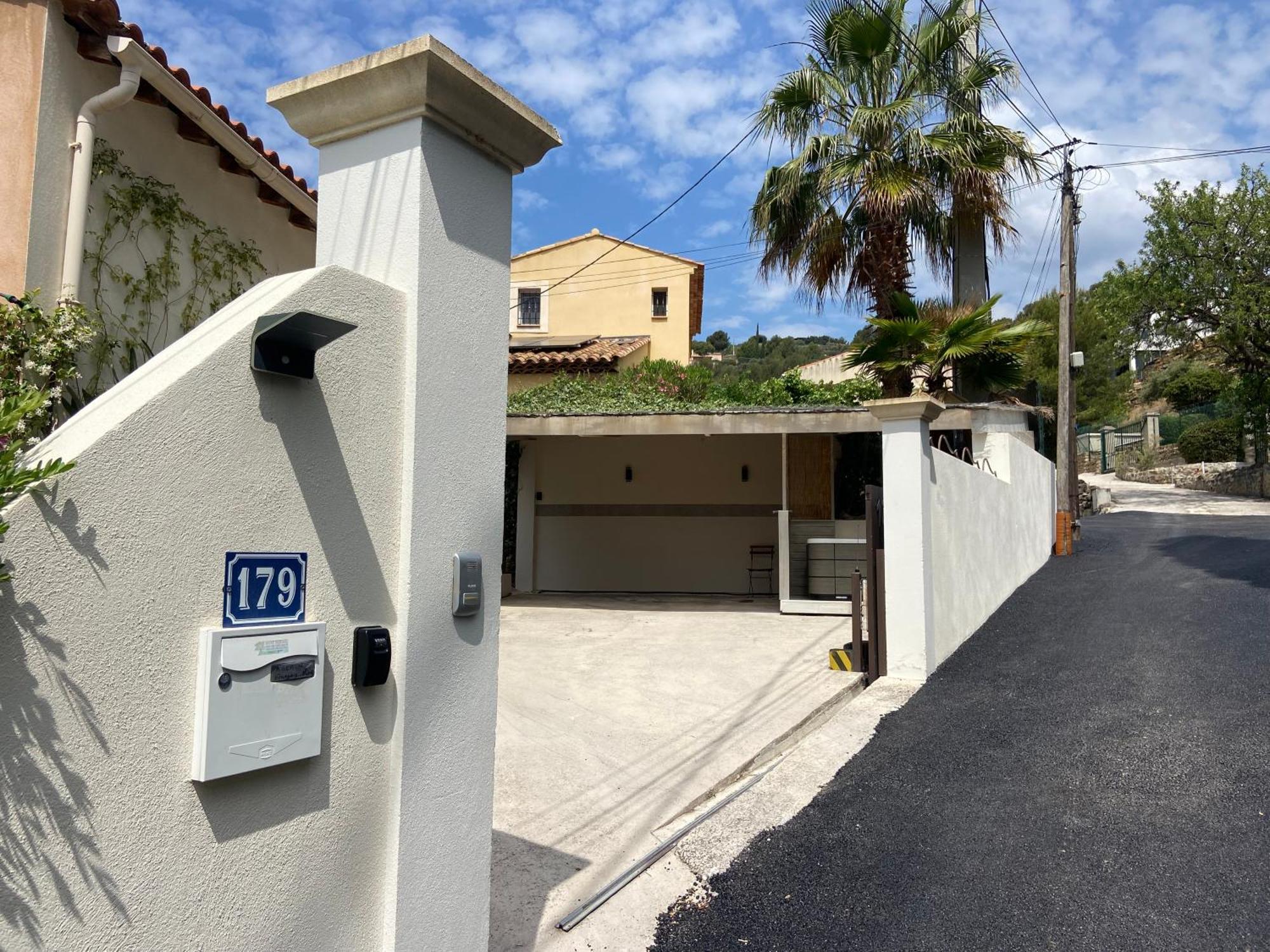 Sublime Logement Avec Vue Mer Et Jacuzzi La Ciotat Eksteriør bilde